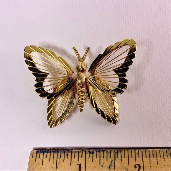 🦋 Free with any jewelry purchase! 🦋 - Picture 4 of 4